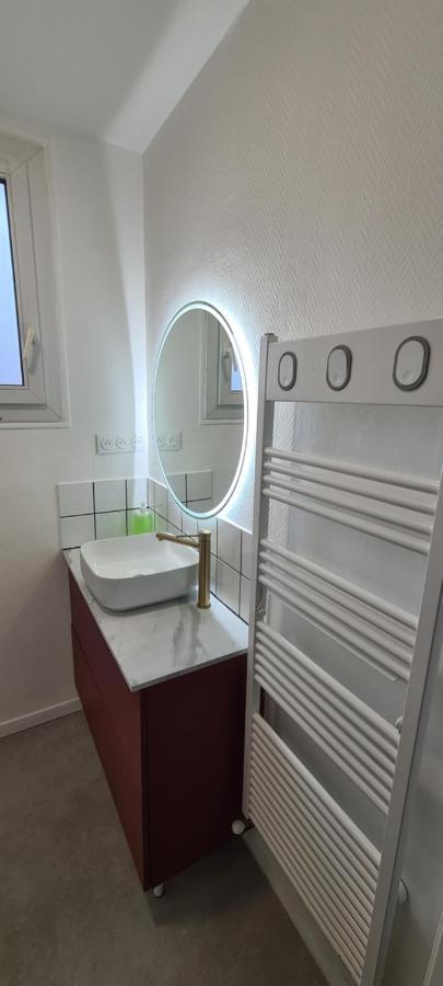 בווה Private Room In Shared Apartment III מראה חיצוני תמונה