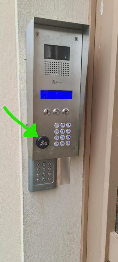 בווה Private Room In Shared Apartment III מראה חיצוני תמונה